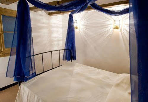 Hostal Palace *